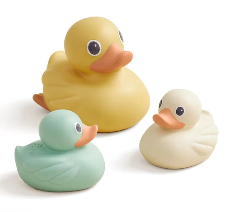 itzy-ducky-family-bath-toy-set-5.jpg