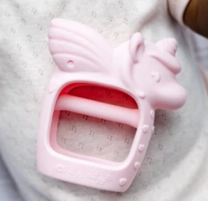 bitzy-grip-hand-teether-pegasus-2.jpg