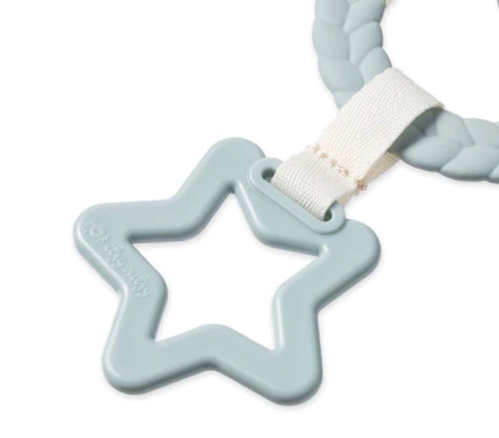 bitzy-busy-gift-set-cow-itzy-lovey-farm-bitzy-busy-ring-6.jpg