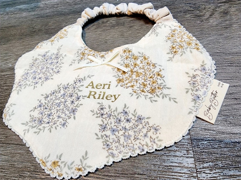 soft-cotton-bibs-baby-name-lavender-2.jpg