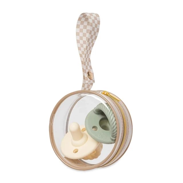 itzy-paci-case-3.webp