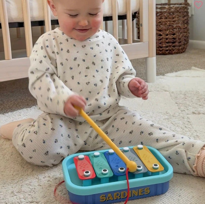 itzy-music-school-xylophone-sardines-2.jpg