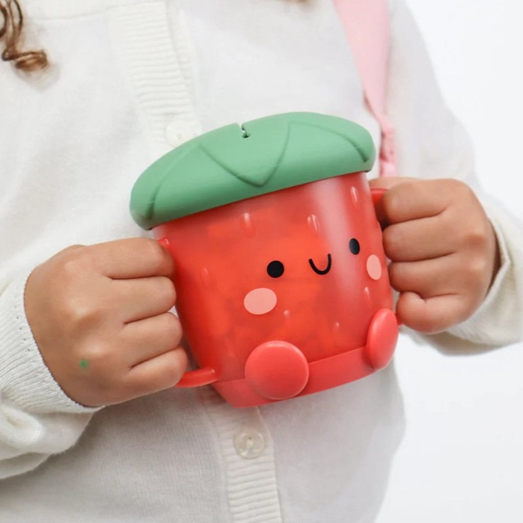 [807201681] Strawberry - Itzy Snack Cup™